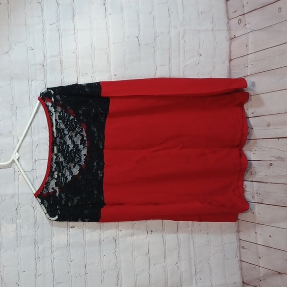 Torrid Womans Red Black Lace Knit Sweater sz 2‎ - Picture 3 of 9
